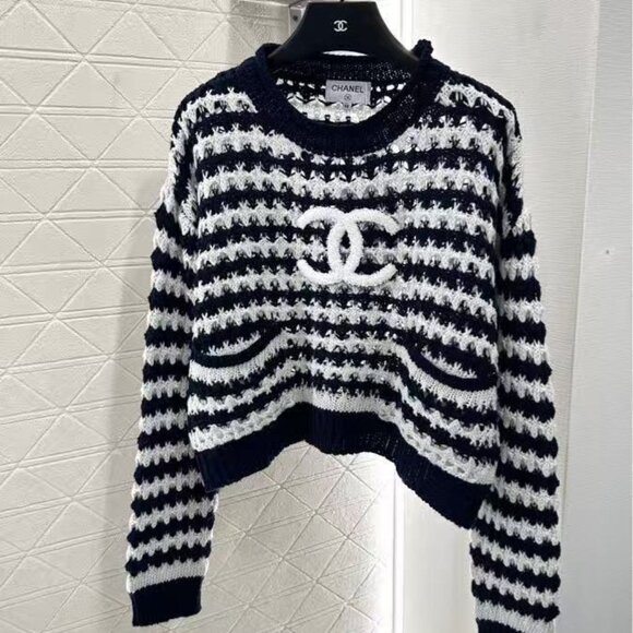 Chanel Women's Knit Pullover - Picture 1 of 9